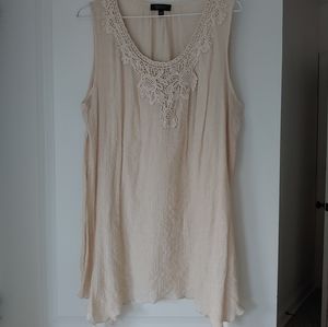 1XL sleeveless ivory lace top